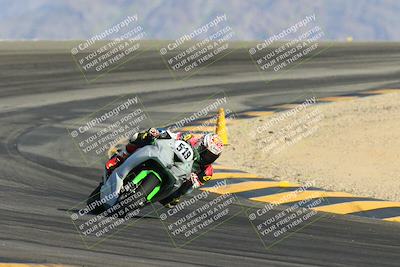 media/Nov-16-2024-CVMA (Sat) [[0e4bb1f32f]]/Race 8-Supersport Middleweight/